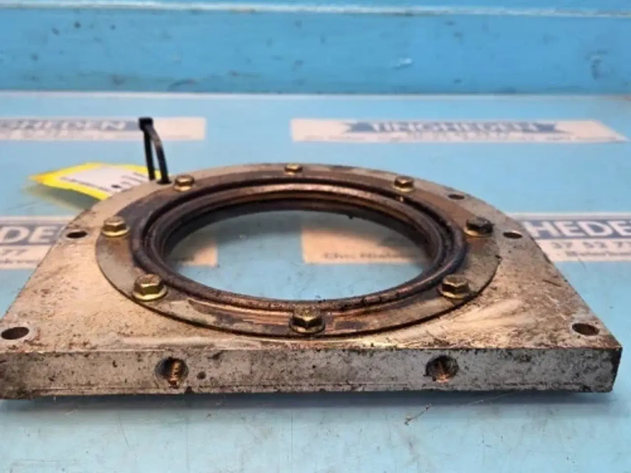 Billede 10 - John Deere 6125HZ001 Olietætningshus R116338