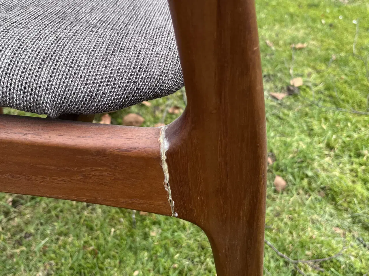 Billede 6 - Elegant spisebordsstol i dansk design