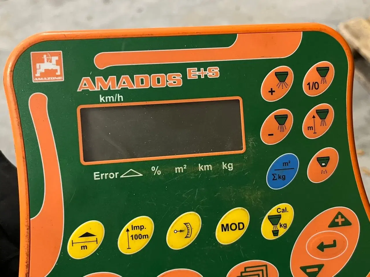 Billede 3 - Amazone E+S 750 Velholdt Salspreder som er meget lidt brugt, den er med Amados computer