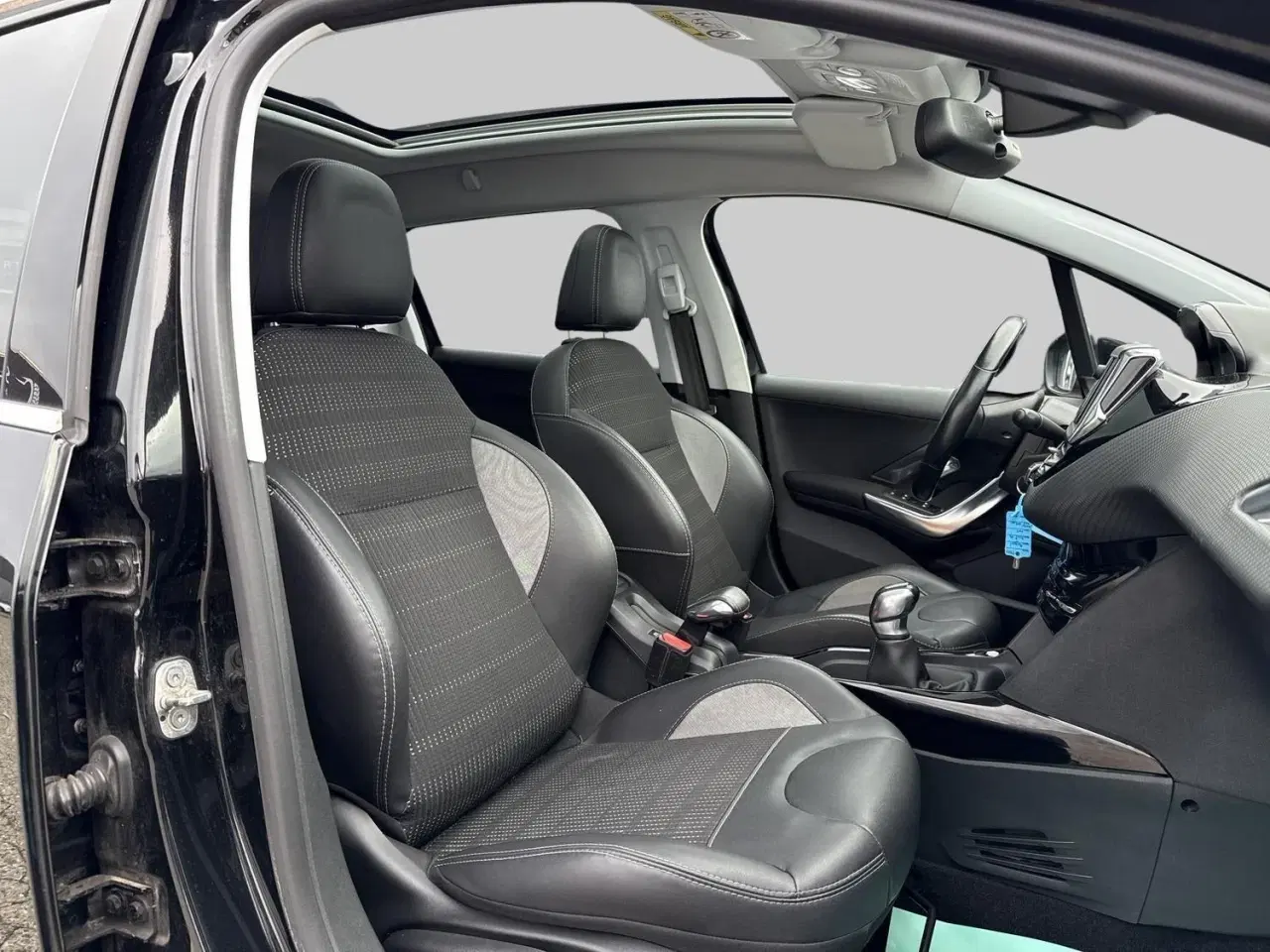 Billede 8 - Peugeot 2008 1,2 e-THP 110 Allure Sky