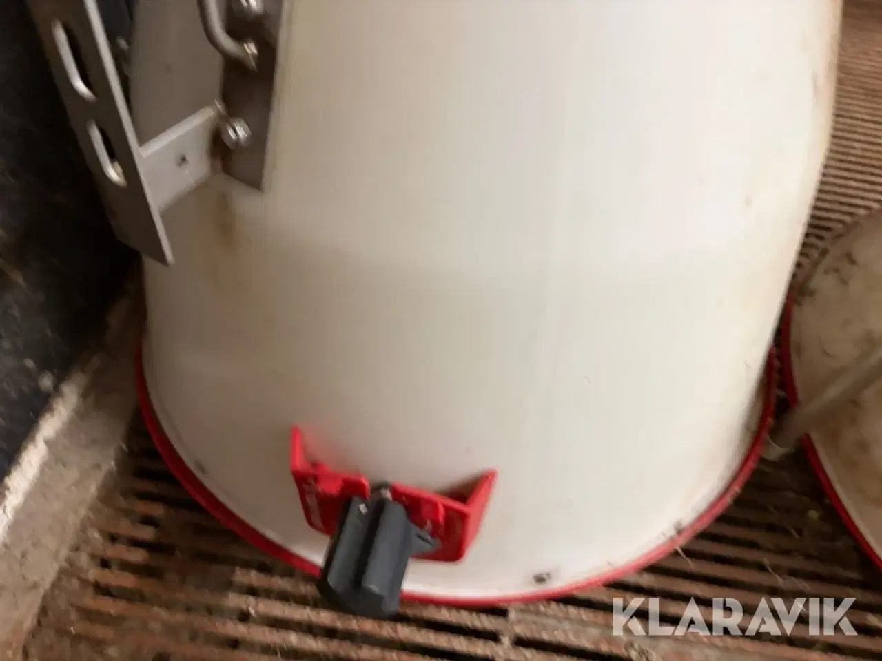 Billede 2 - Foder automater 4 styk