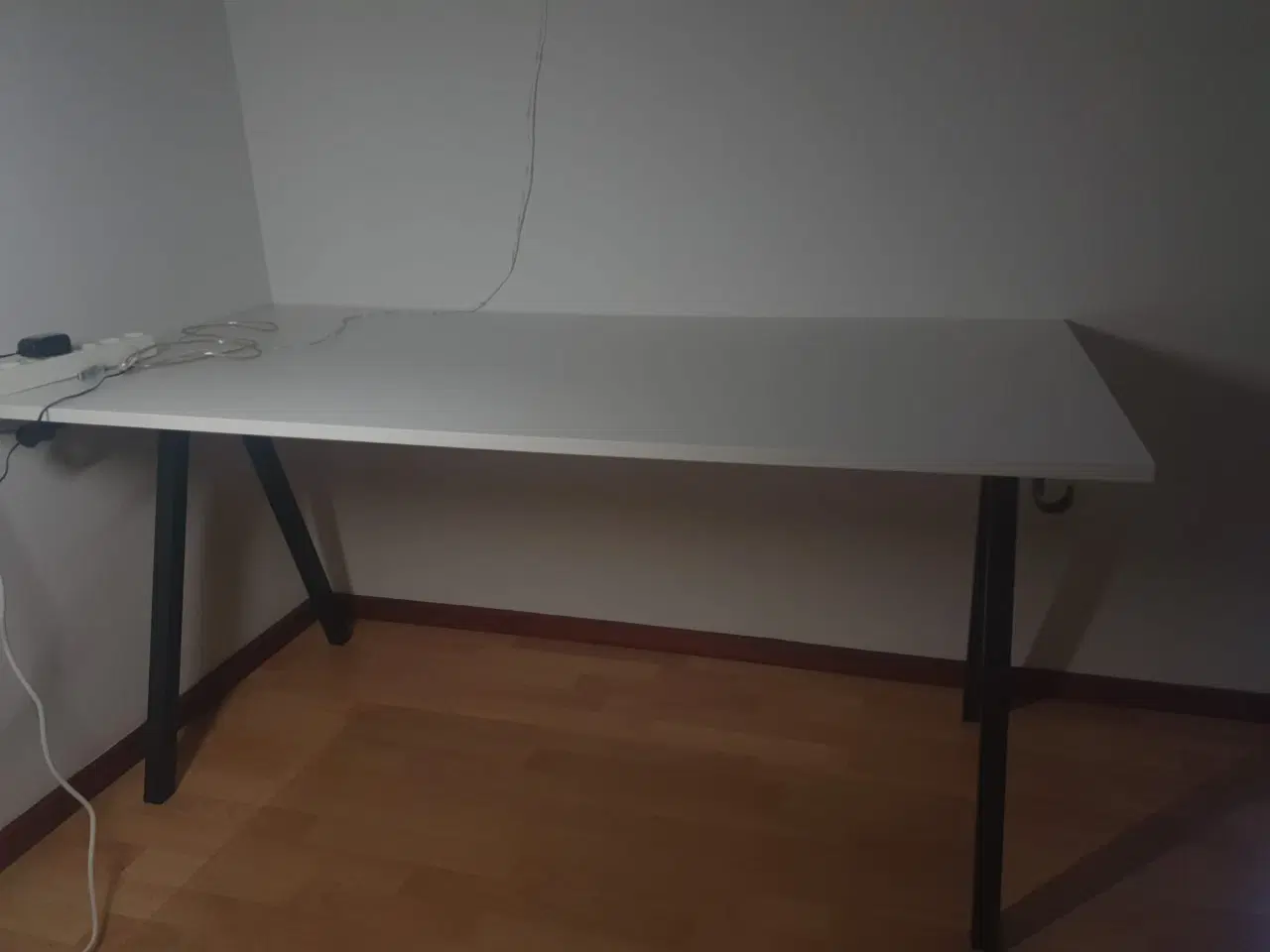 Billede 4 - table - ikea TROTTEN Desk, 120x70 cm