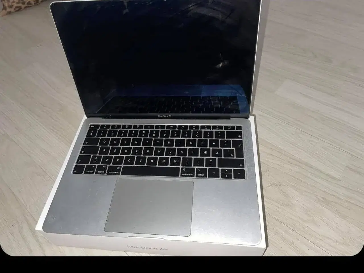 Billede 5 - Macbook air 13-inch sælges defekt