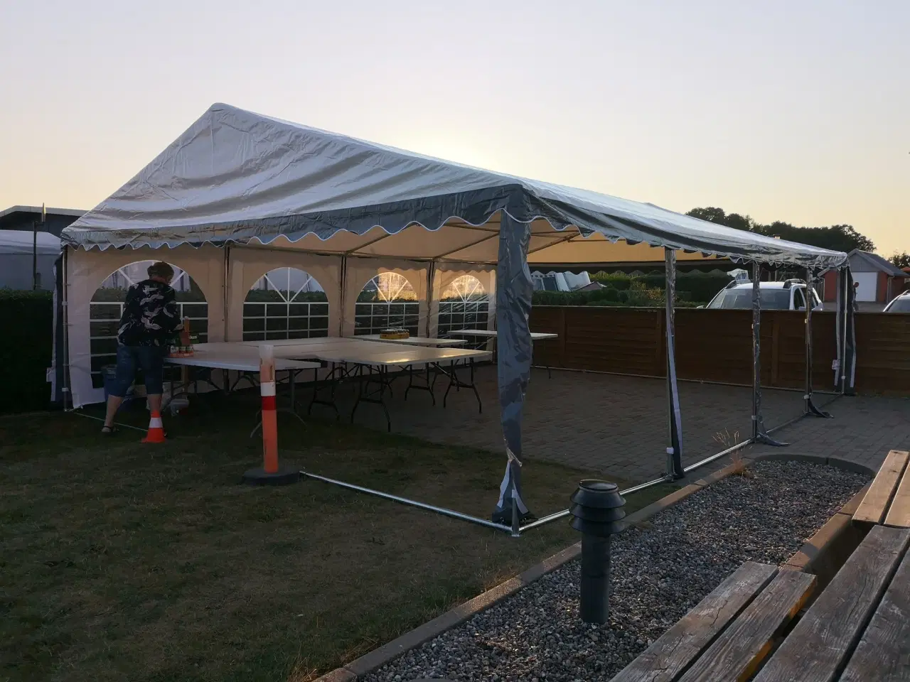 Billede 5 - Partytelt står som ny