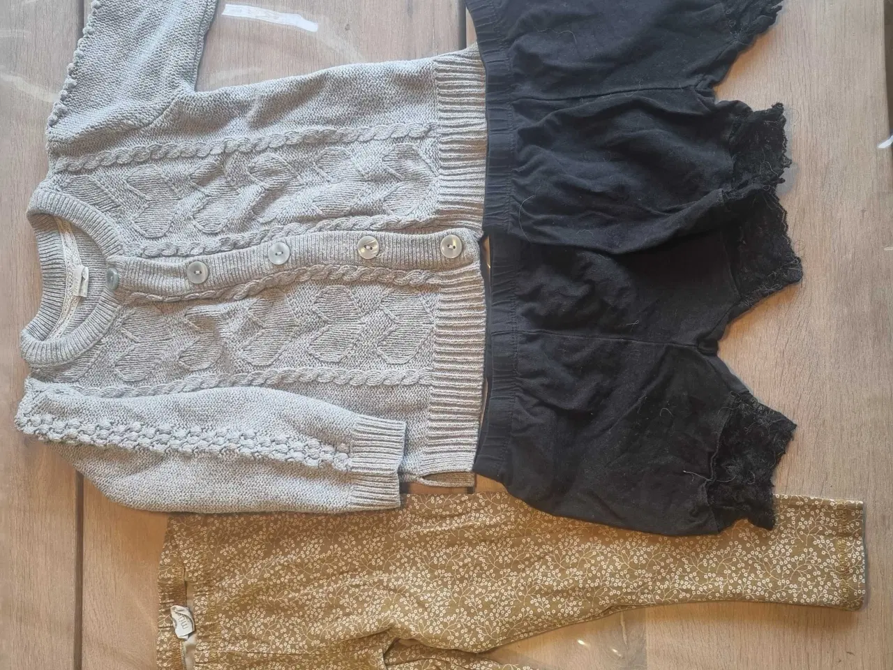 Billede 1 - Børnetøj str 92