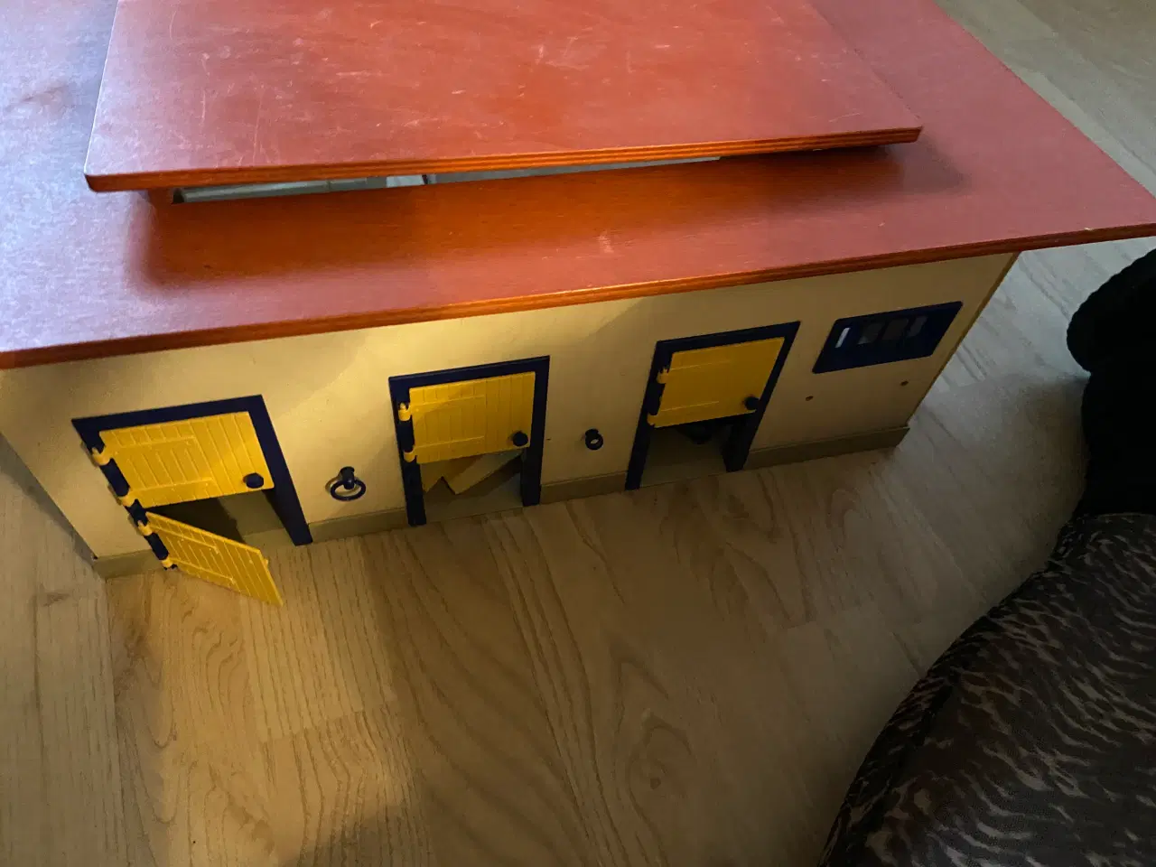 Billede 1 - Schleich hestestald