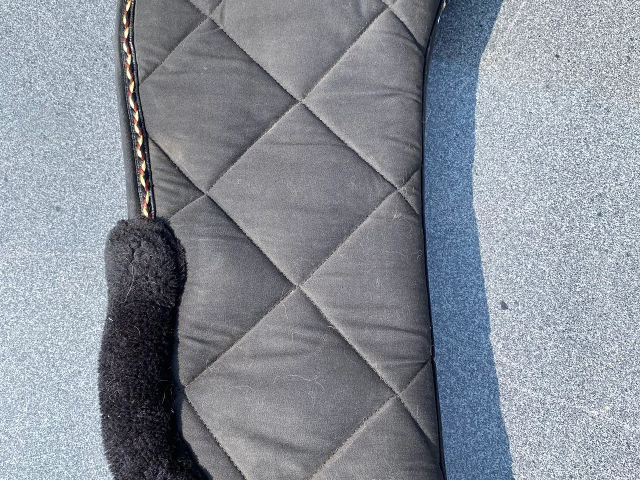 Billede 1 - Sadel pad med “pels”