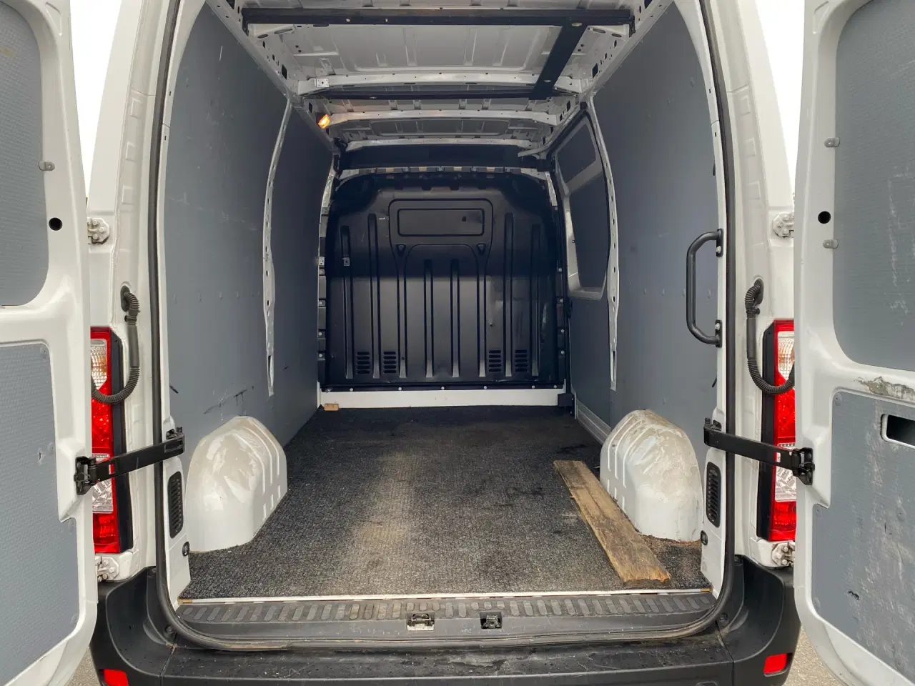 Billede 5 - Renault Master T33 L2H2 2,3 DCI 135HK Van 6g