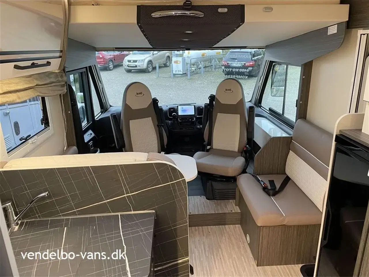 Billede 20 - 2026 - McLouis Nevis 879 G Oplev den