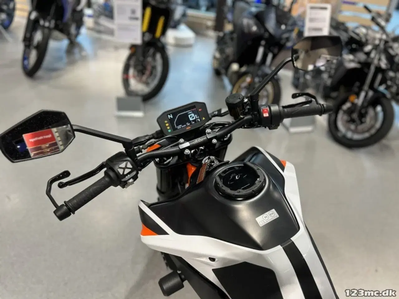 Billede 3 - KTM 890 Duke R