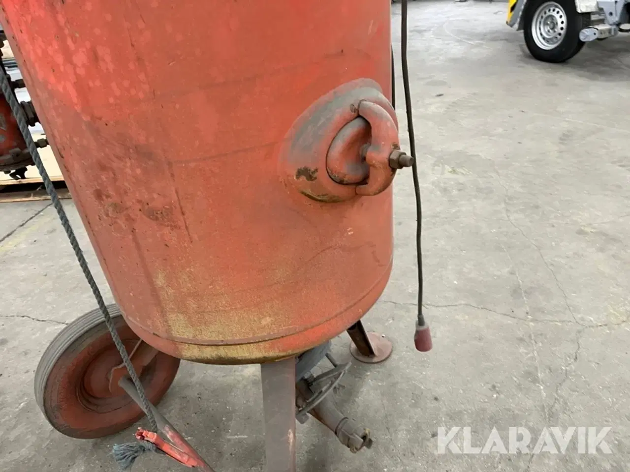 Billede 10 - Sandblæser CLEMCO 2452 200 liter