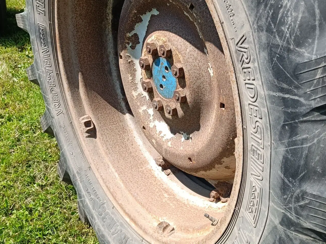 Billede 9 - Ford 8210 med frontlæsser