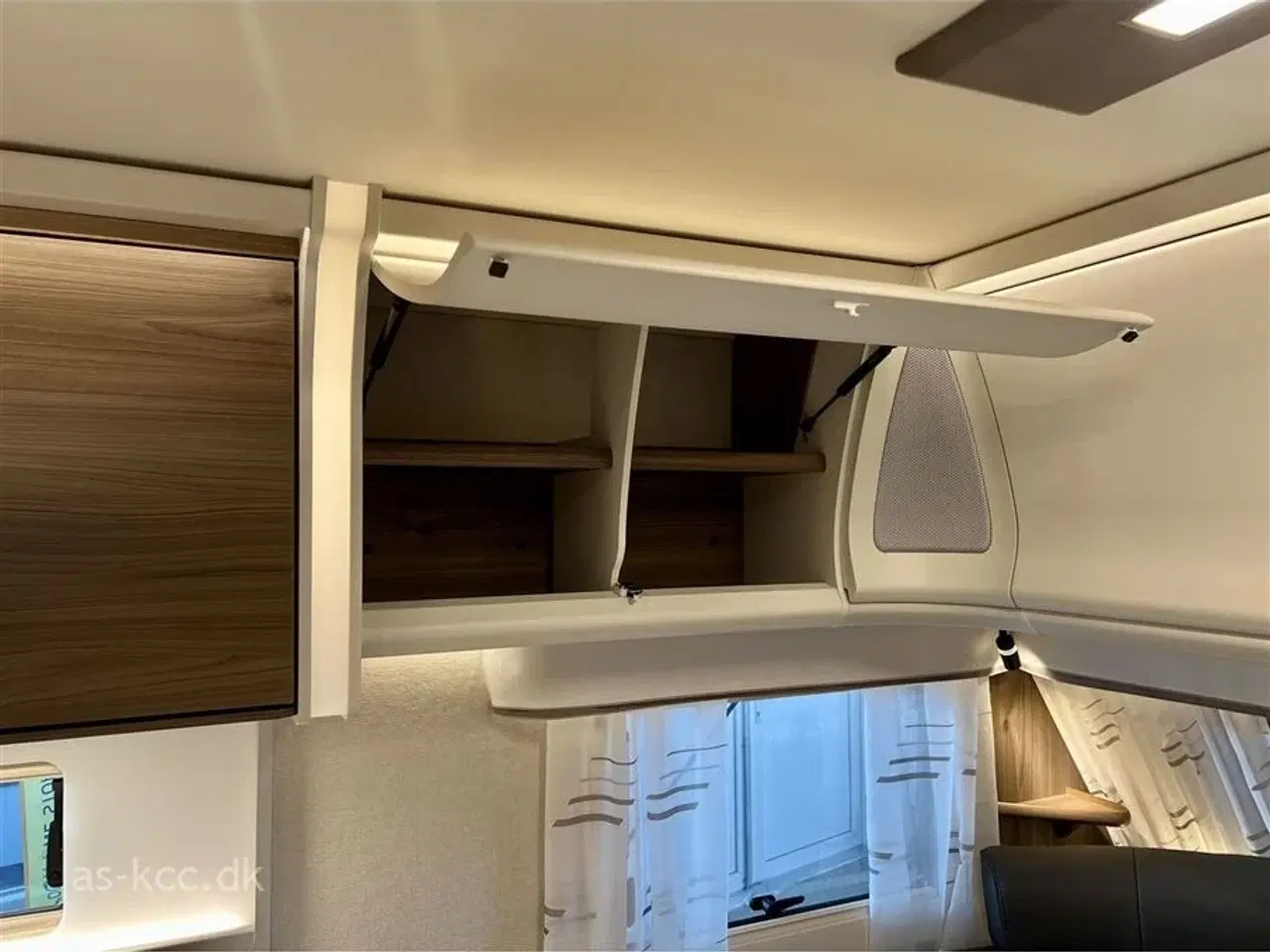 Billede 9 - 2025 - Kabe Ametist GLE KS B8 PREMIUM LINE   Kabe Ametist GLE KS B8 PREMIUM Line