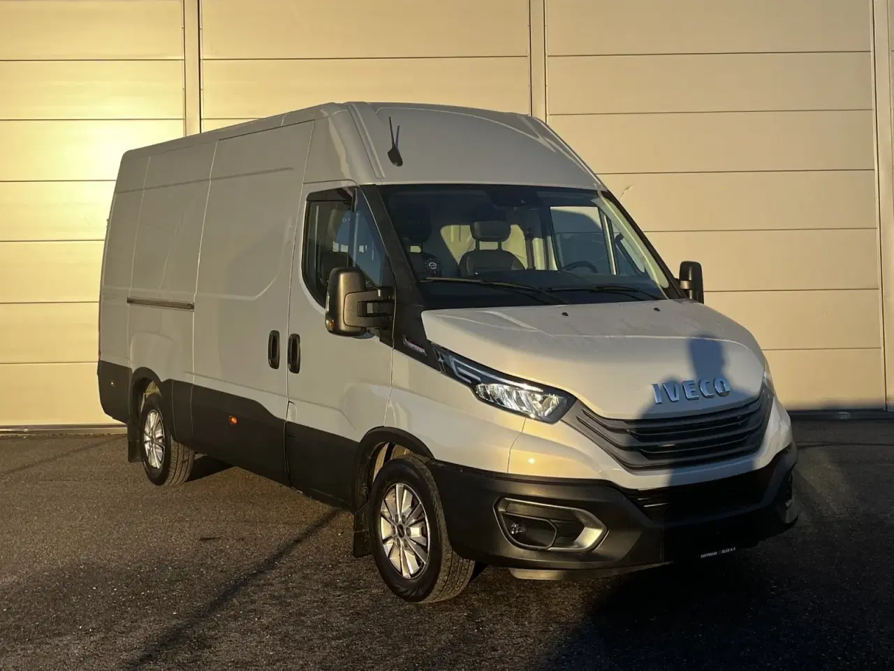 Billede 1 - Iveco Daily 3,0 35S21 12m³ Van AG8
