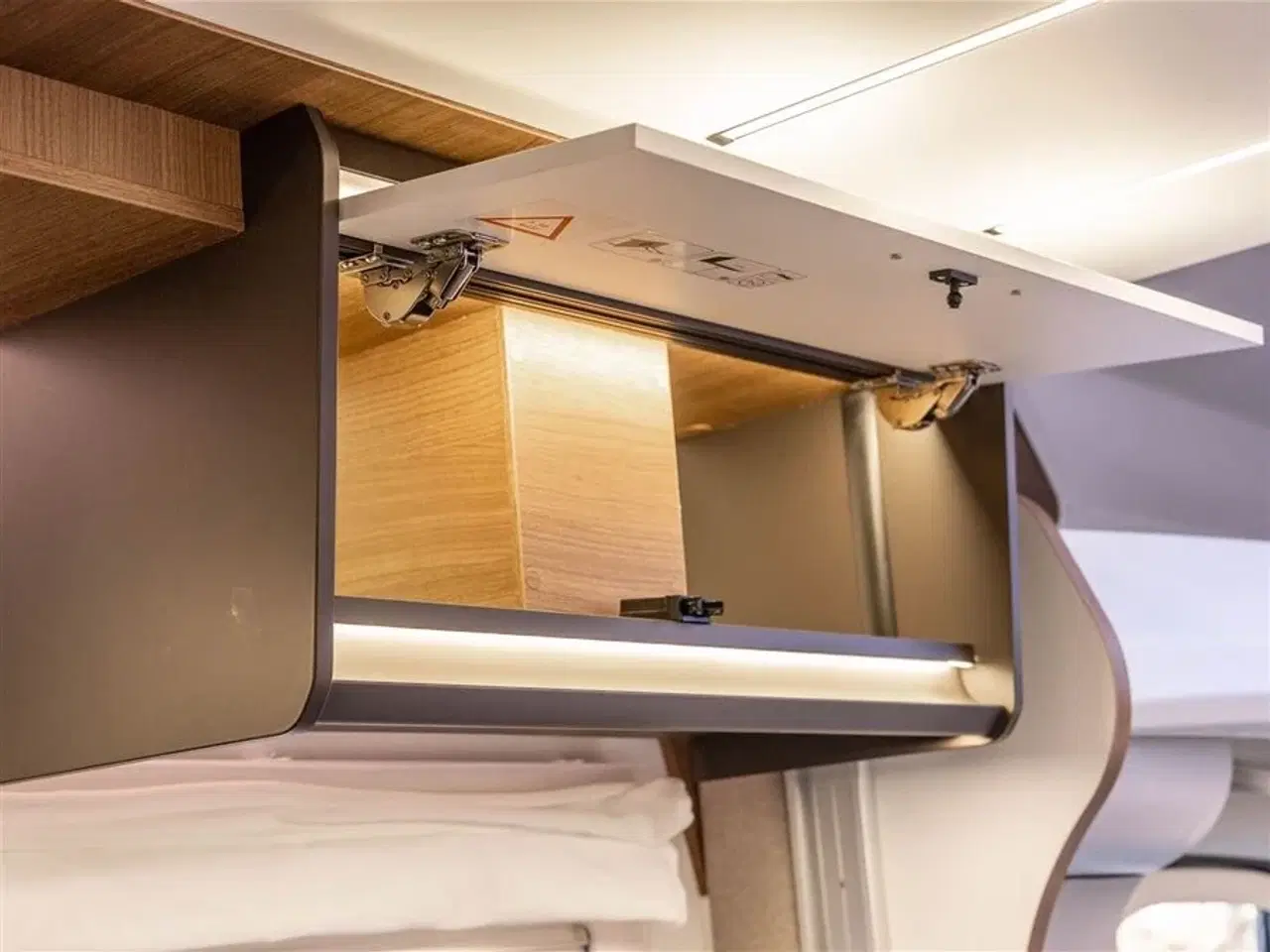 Billede 31 - 2026 - Benimar Mileo 268 Skandinavisk design og komfort året rundt