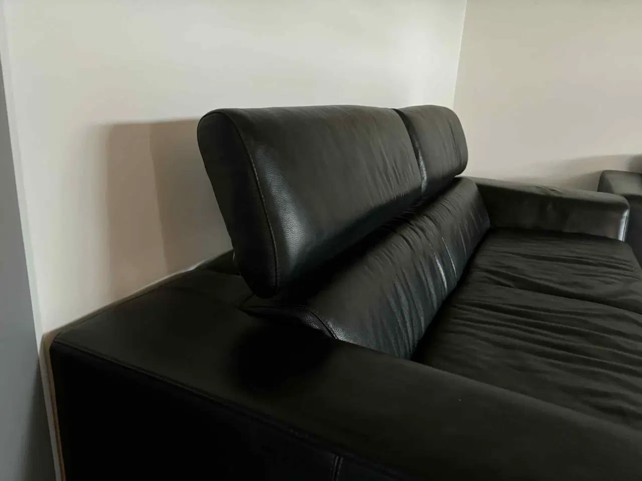 Billede 2 - 2 STK 3 personers lædersofaer