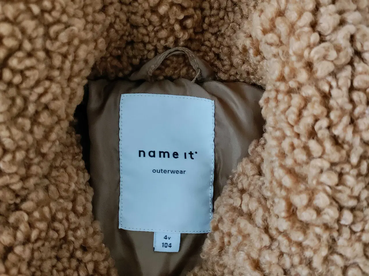 Billede 3 - Jakke str 104 - som ny