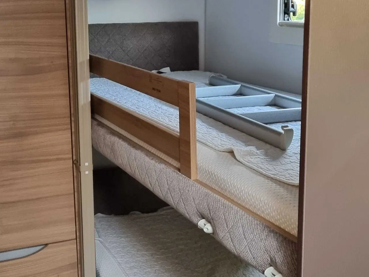 Billede 3 - 2021 - Adria Alpina 663pt, Isabella fortelt 