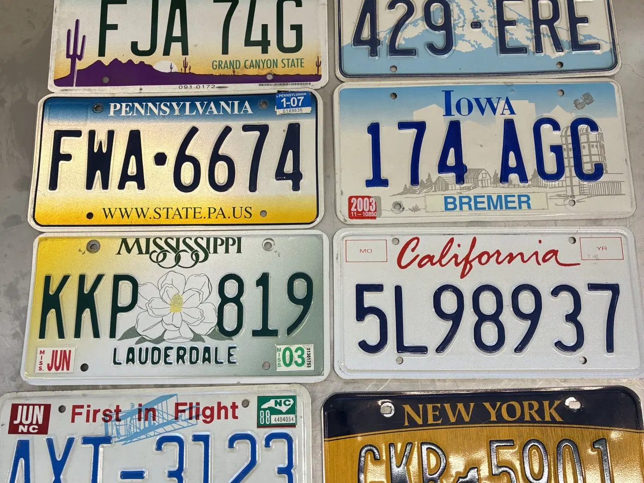Billede 1 - US nummerplader. 