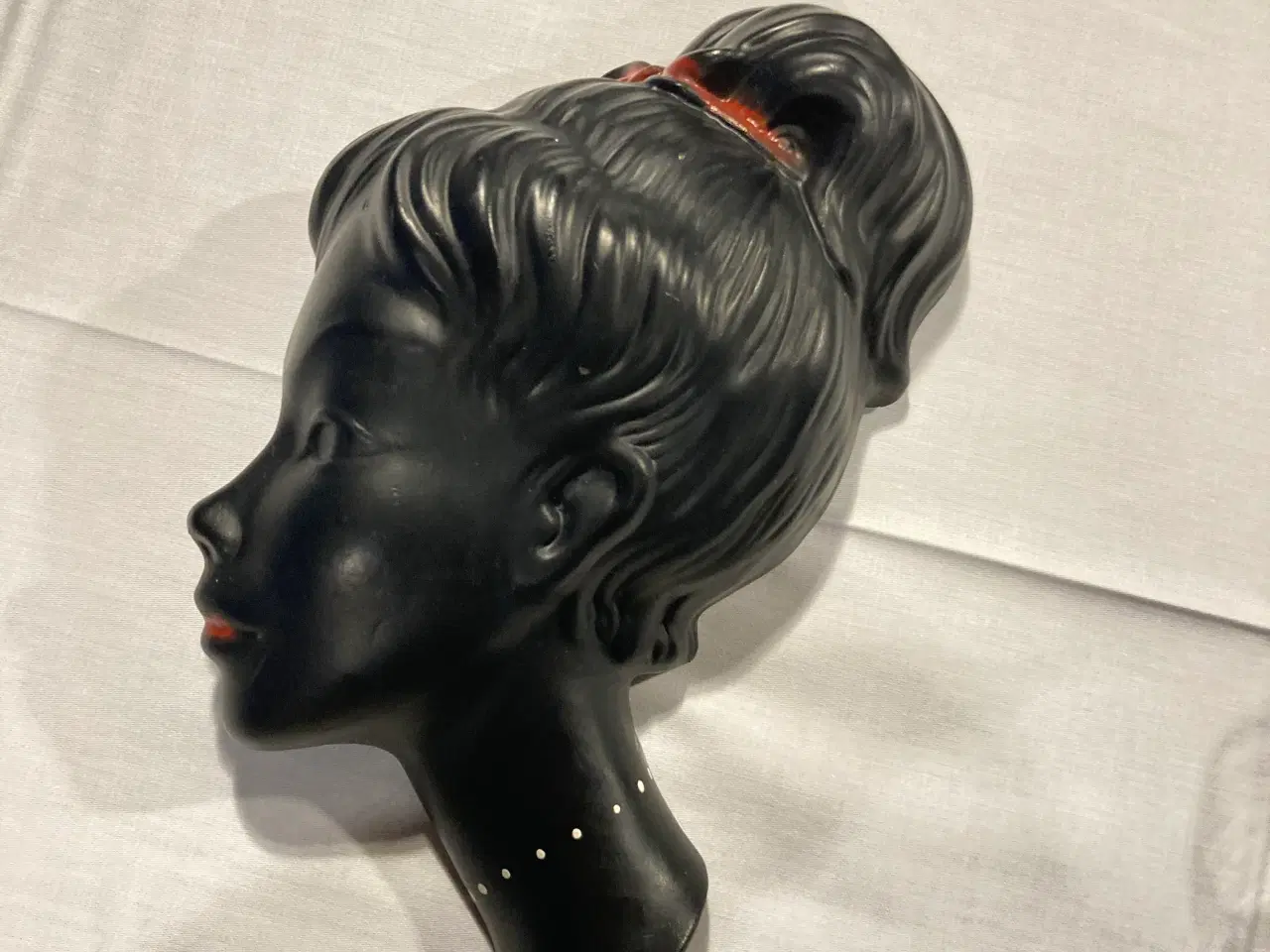 Billede 1 - Kvindeansigt relief