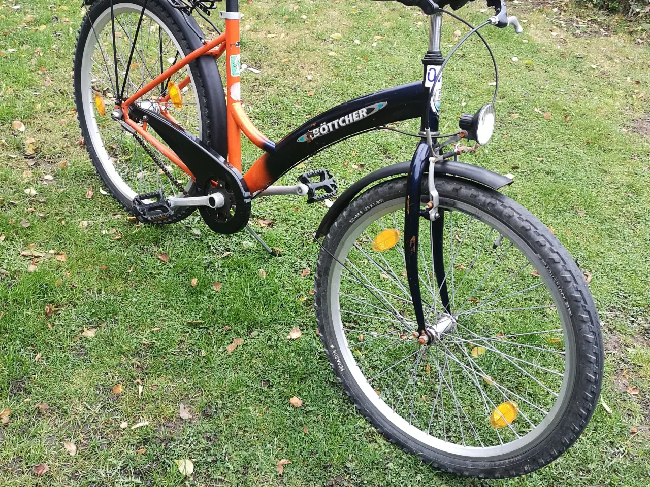 Billede 3 - BOTTCHER 26"   45cm høj For og baglygter med batt