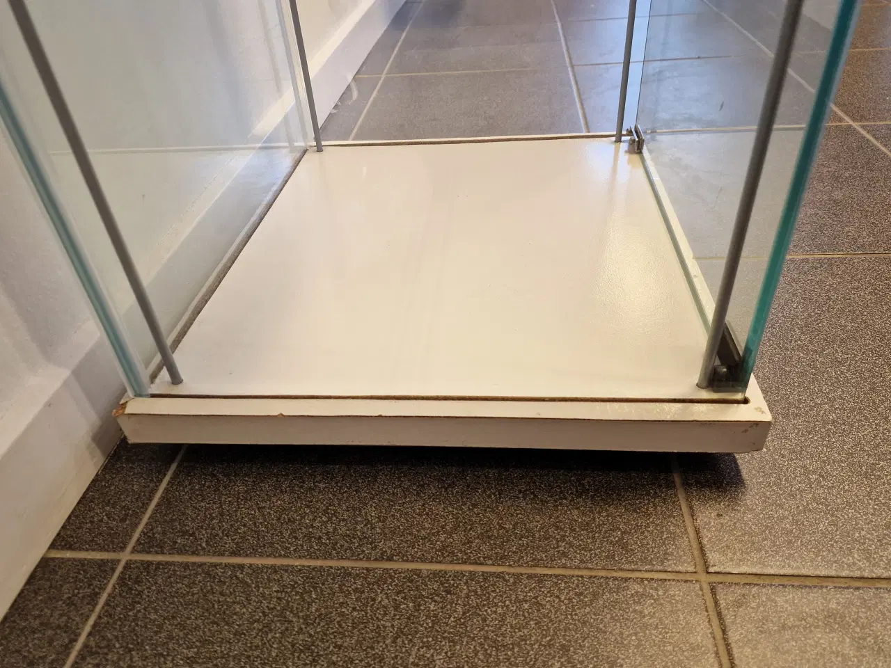 Billede 9 - Glasmontre / vitrineskab.