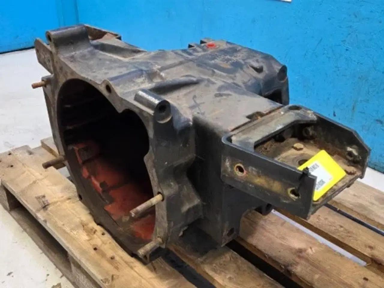 Billede 5 - Deutz Agrotron 90 Koblinghus 04438466