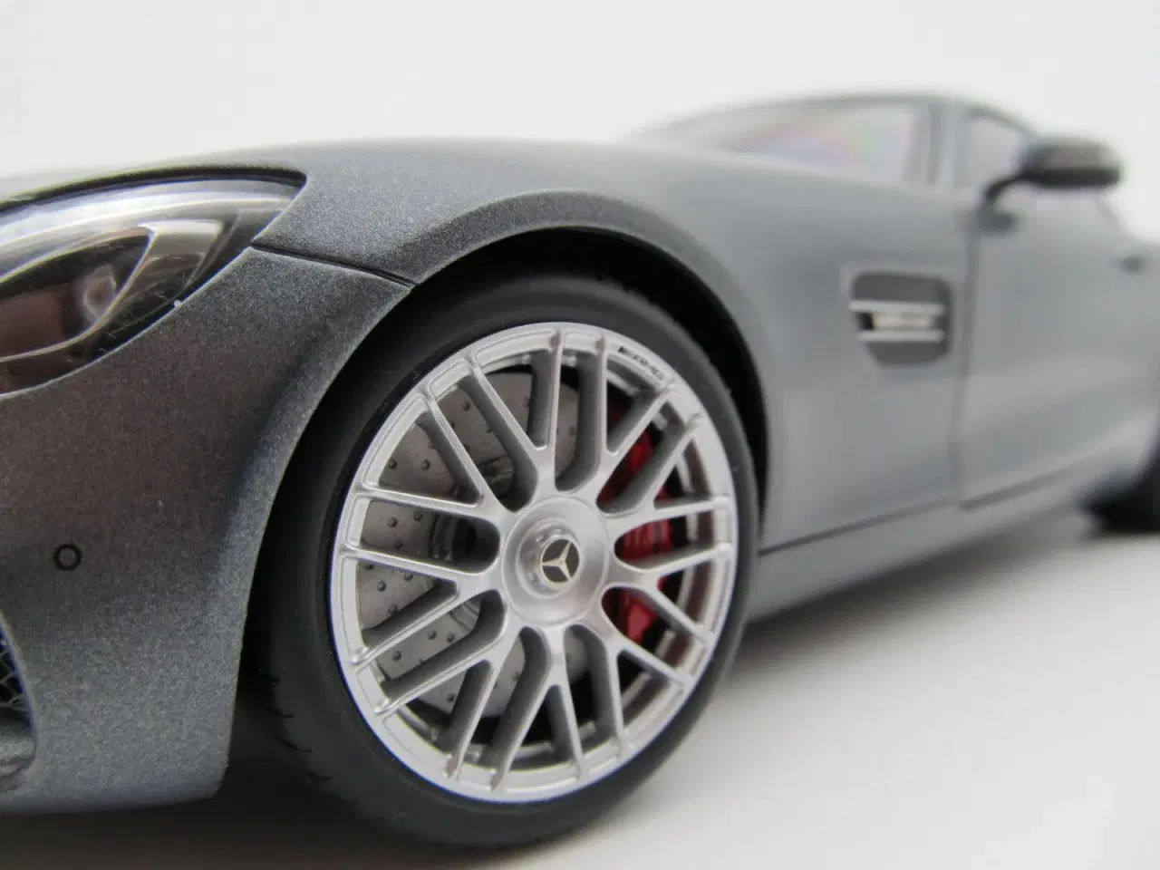 Billede 9 - 2015 Mercedes-AMG GT S - AUTOart - 1:18