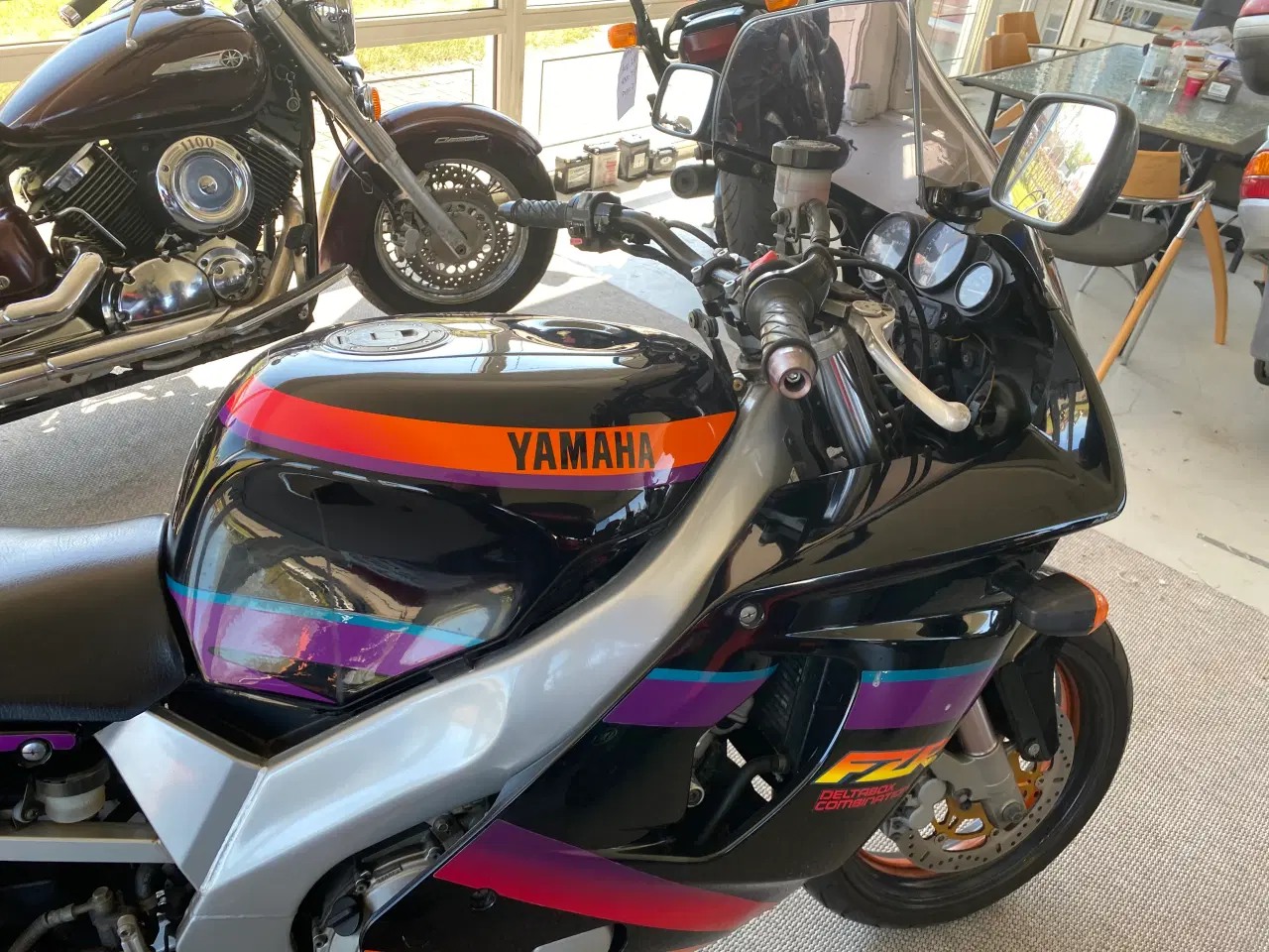 Billede 14 - Nysynet Yamaha FZR 600 R