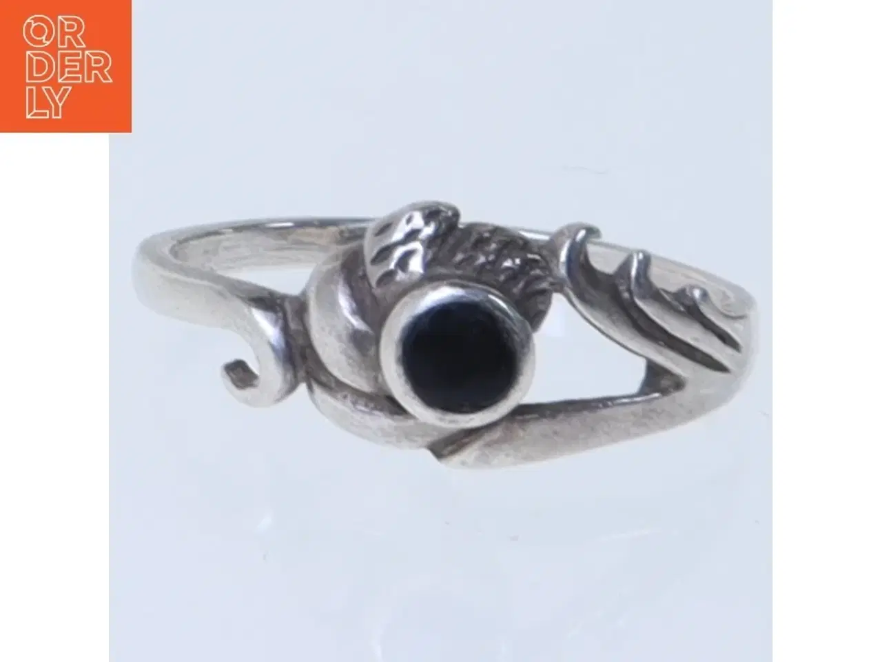 Billede 2 - Sølv ring med sort sten (str. 51 mm)