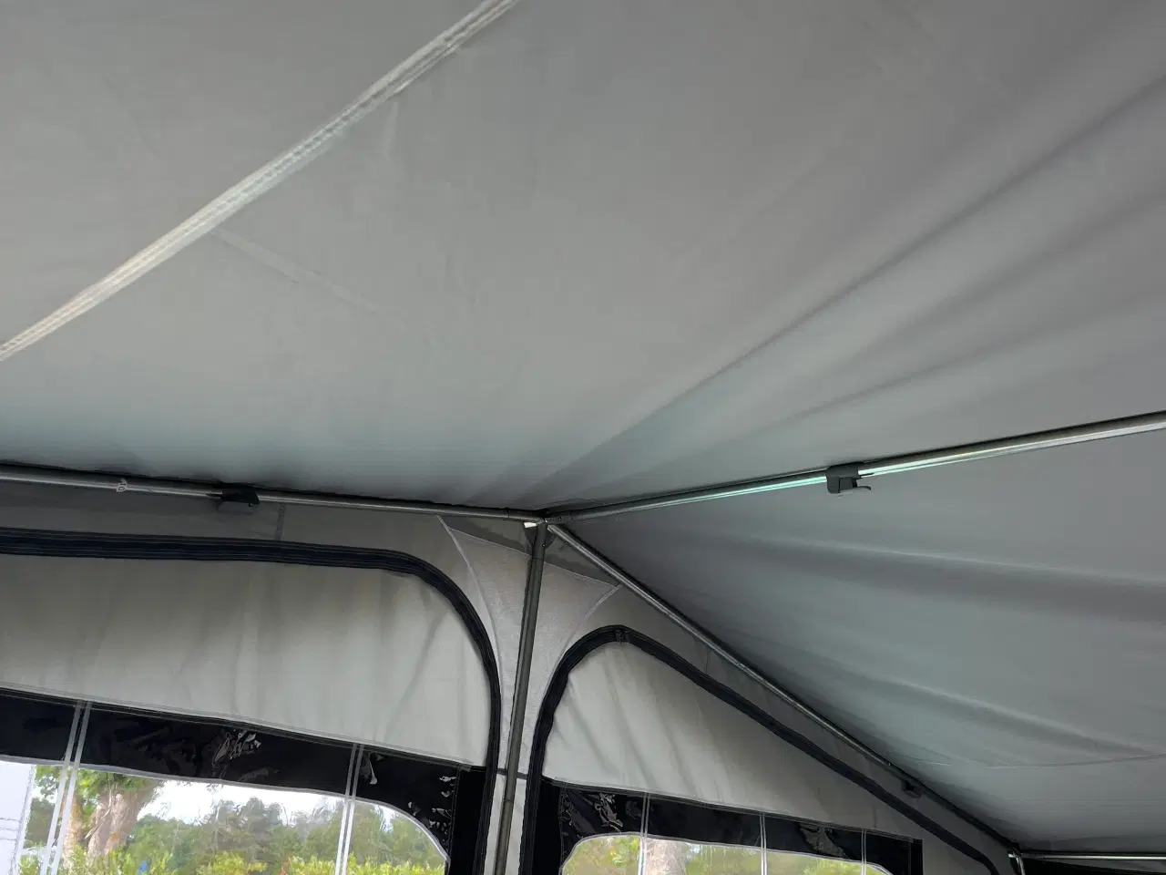 Billede 9 - Fortelt Camp Out 950 længde 470 bredde 300