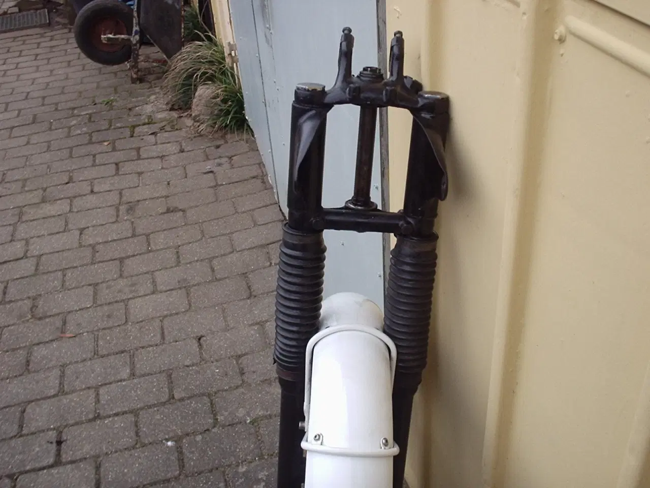 Billede 5 - Triumph Bonneville Forgaffel med hjul