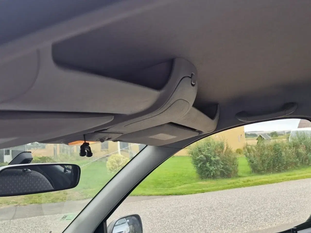 Billede 9 - Toyota Yaris Verso 1,3 Luna Komfort