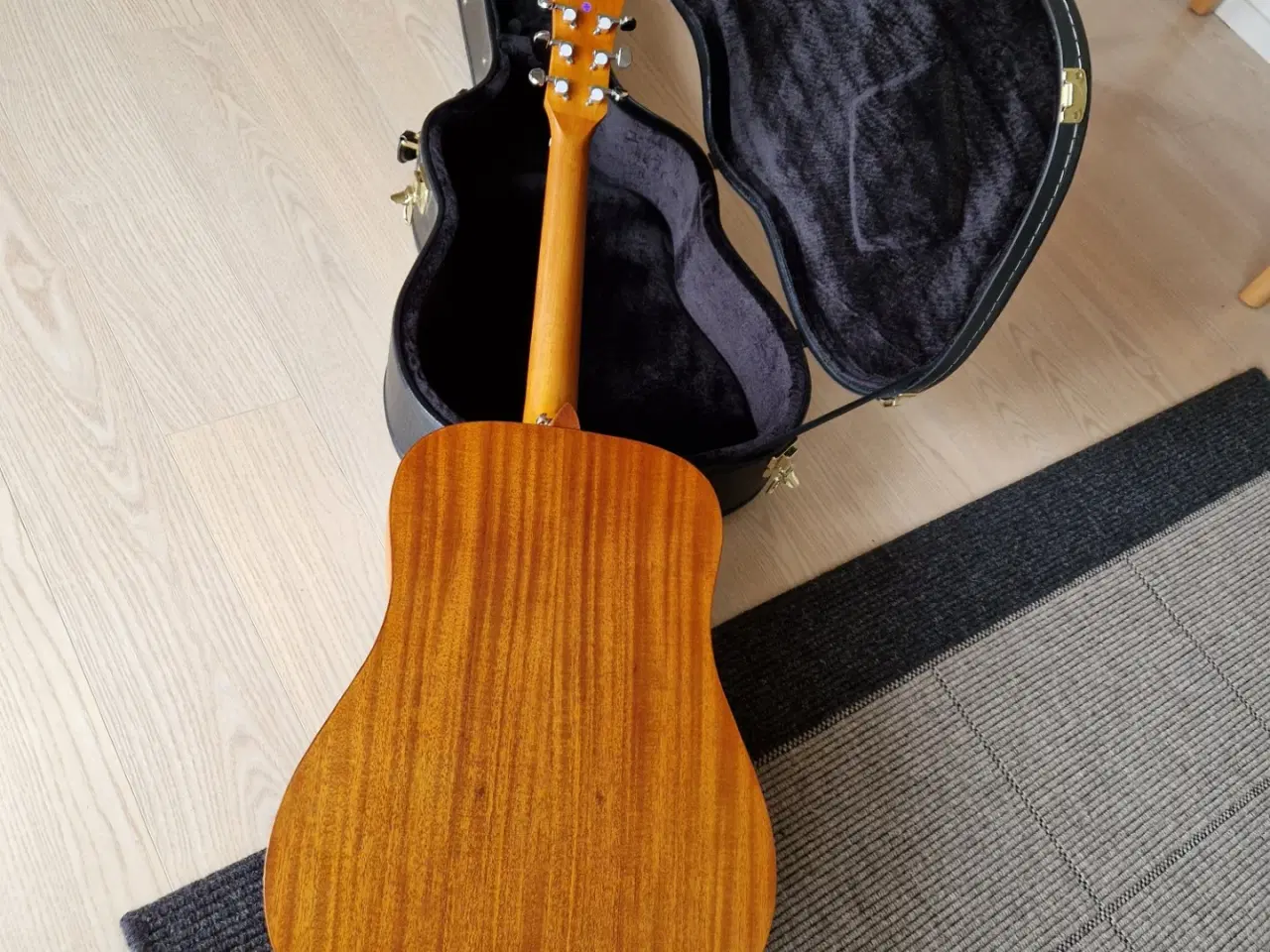 Billede 2 - Western guitar og kasse