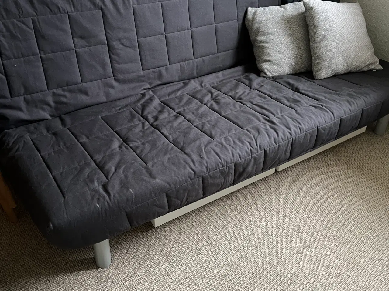 Billede 1 - Sovesofa udslået 140x200