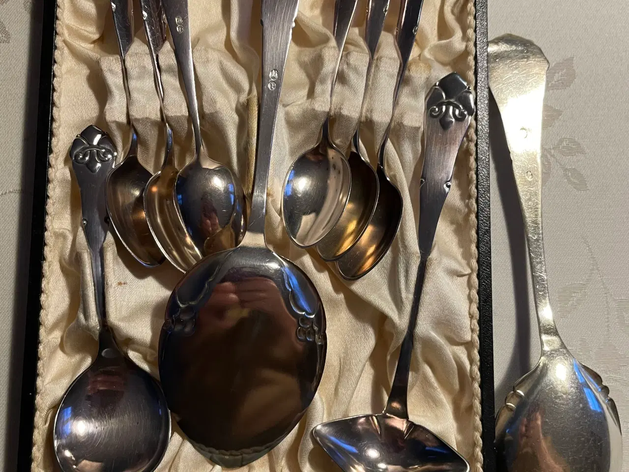 Billede 1 - Fransk lilje sæt