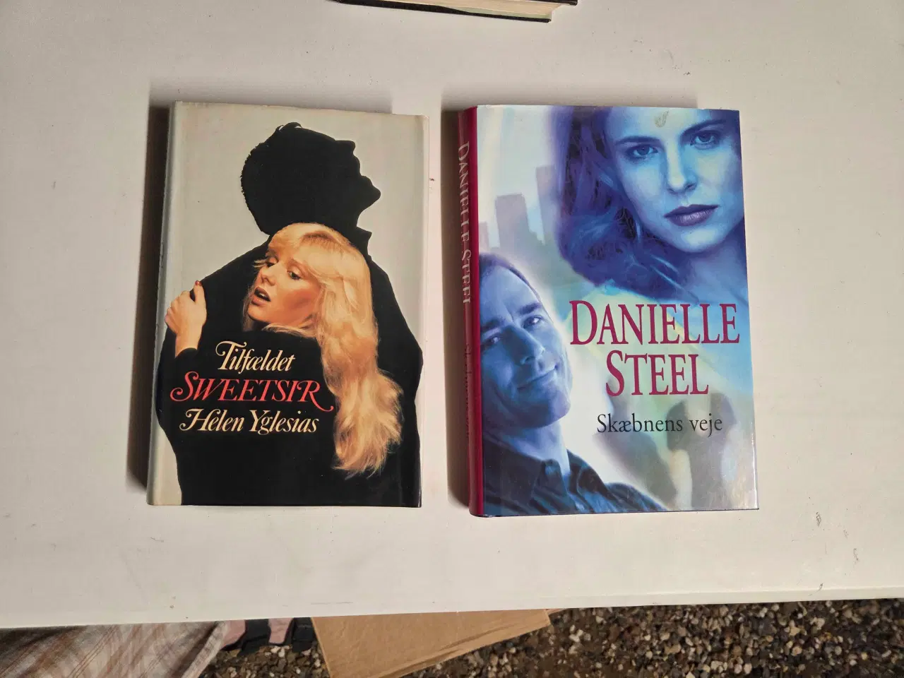Billede 2 - Romaner på dansk