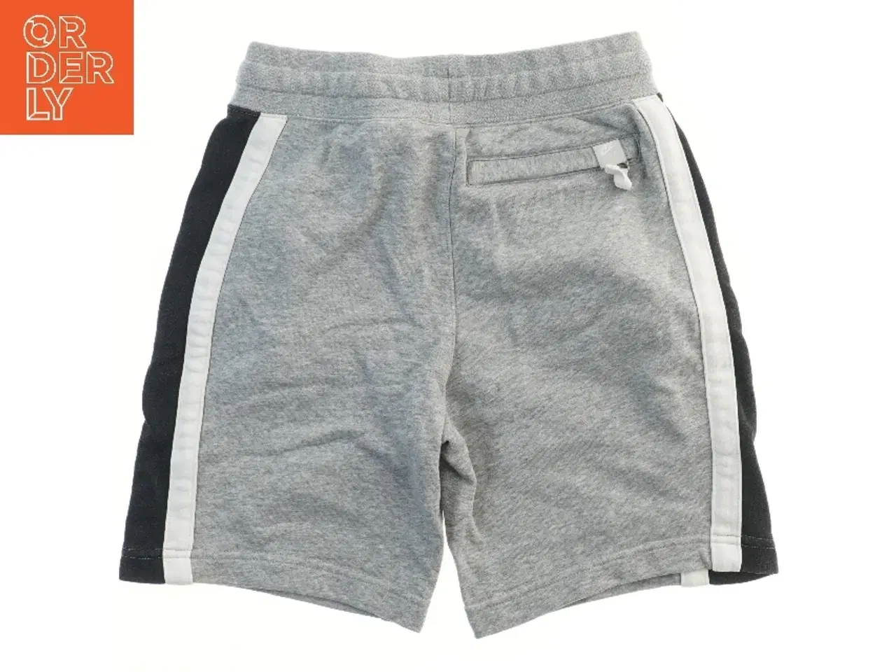 Billede 2 - Sportsshorts fra Nike (str. M)