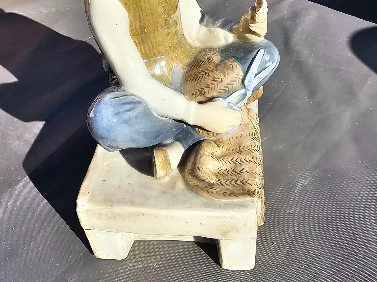 Billede 3 - B&G figur - skræder