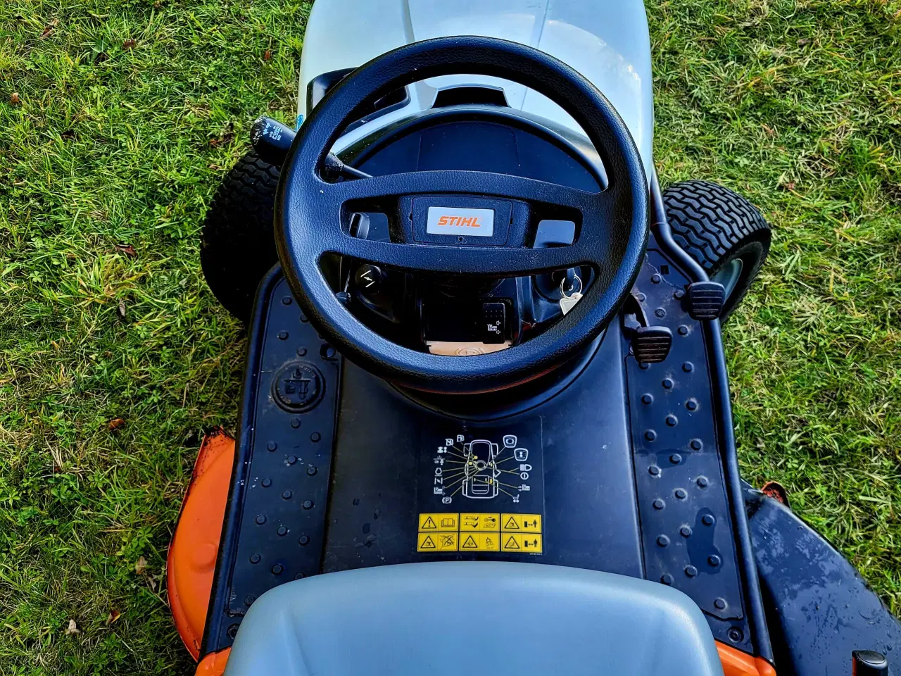 Billede 8 - Flot Stihl RT 4112 SZ havetraktor