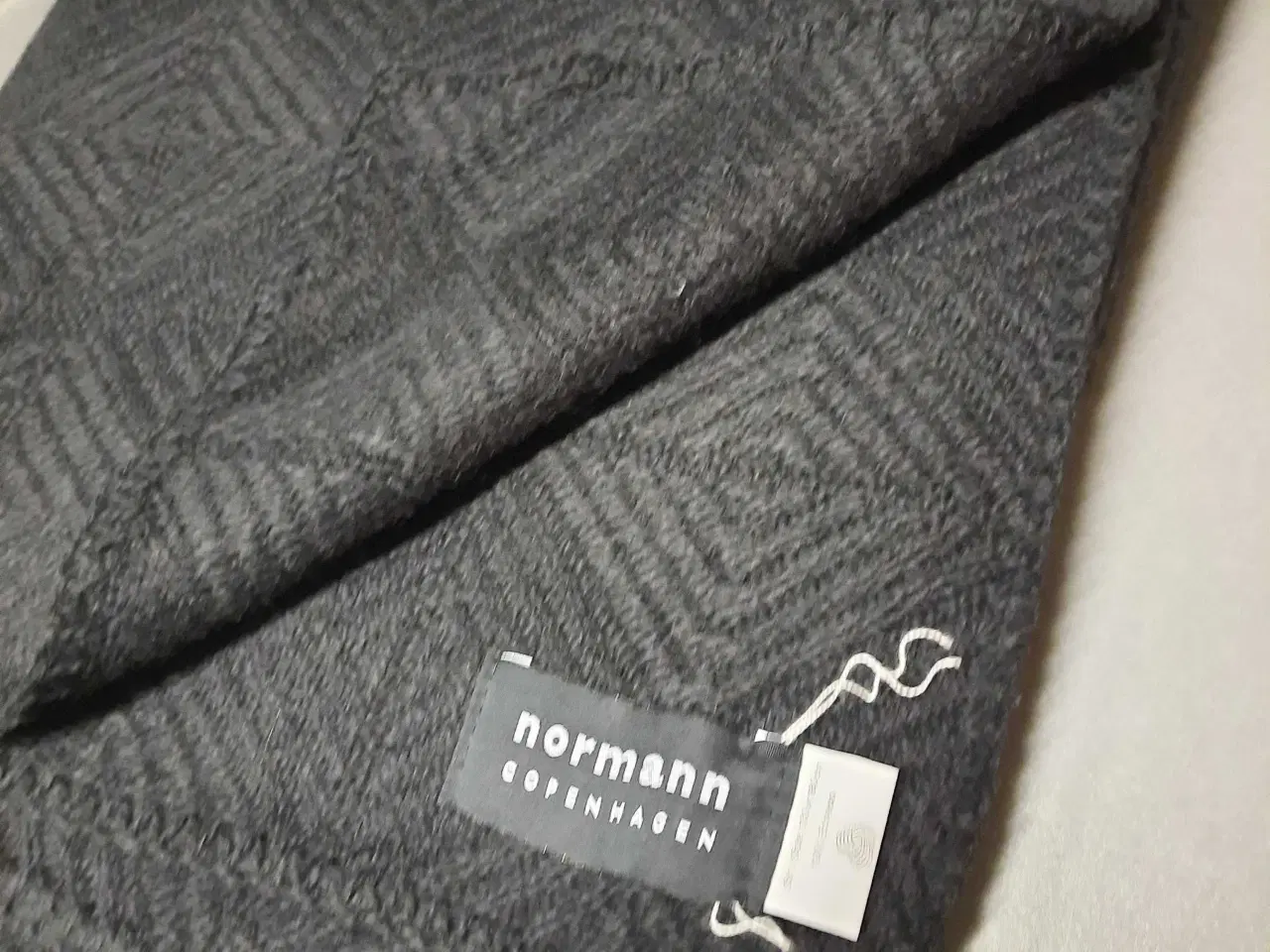 Billede 2 - Uldplaid ny normann