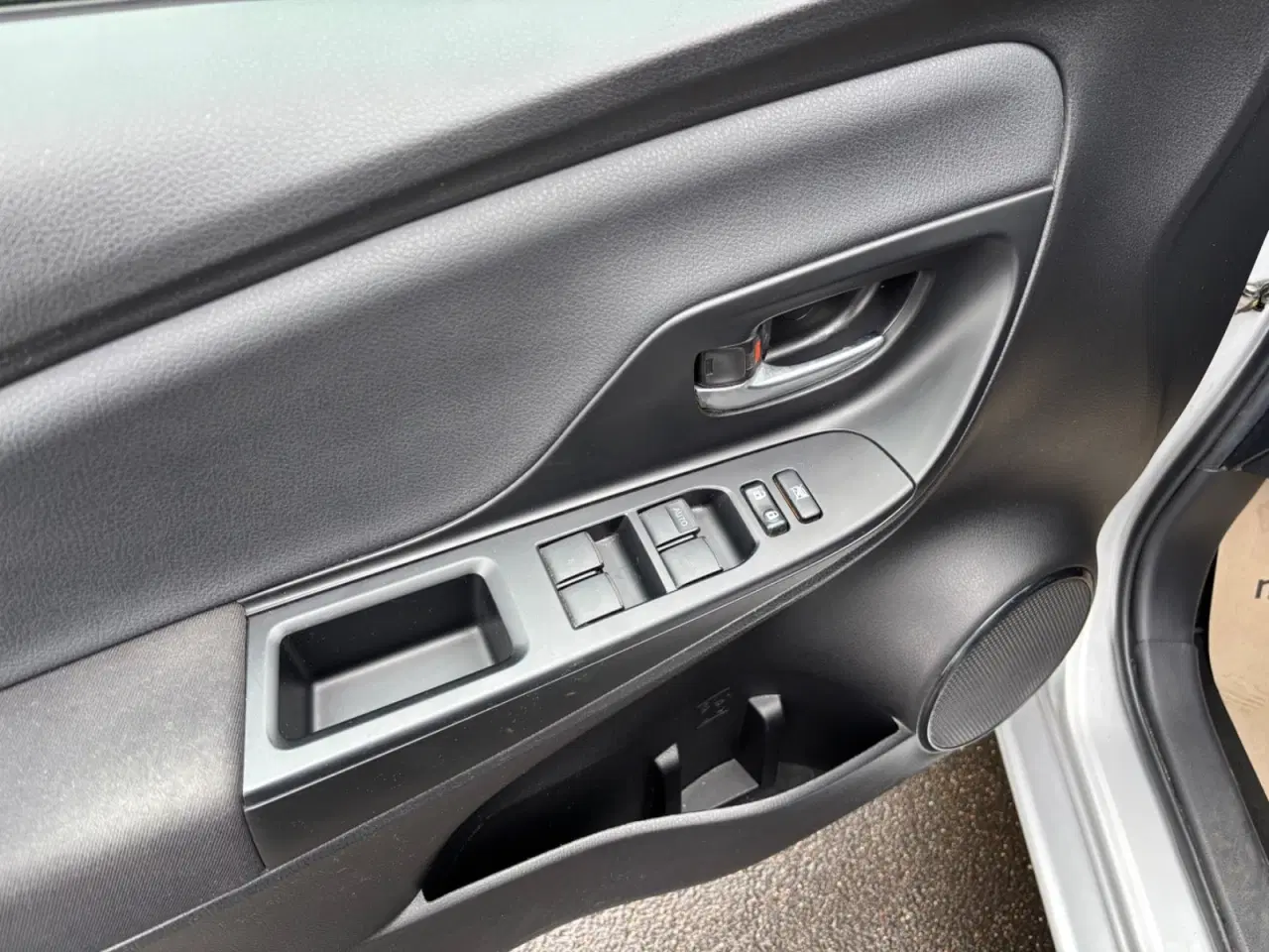Billede 9 - Toyota Yaris 1,5 Hybrid CHIC e-CVT