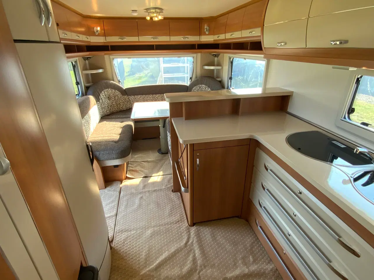 Billede 8 - 🚐 Hobby Excellent 560 CFe – rummelig, velholdt og