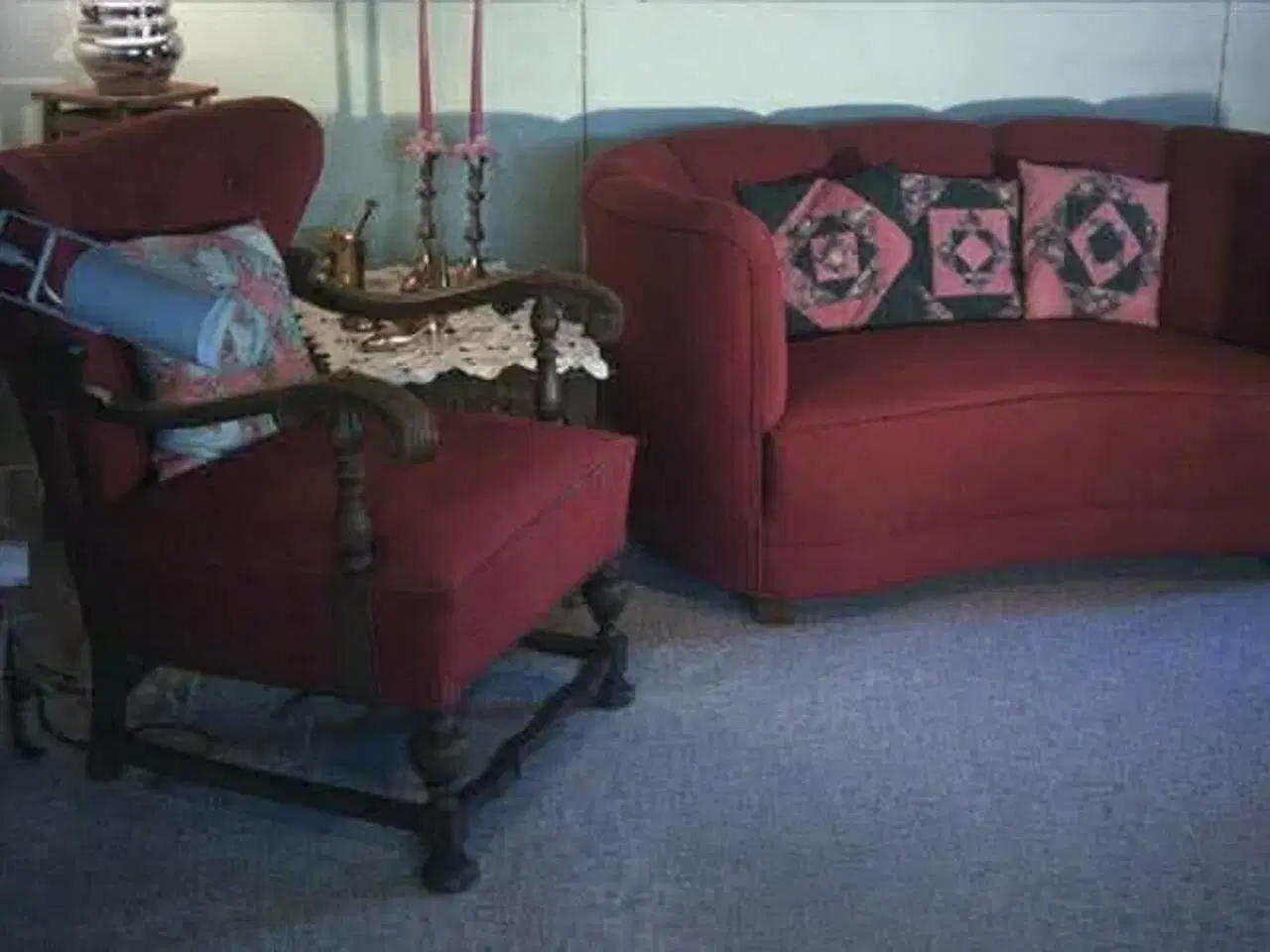 Billede 1 - 2 banansofa plus stol og bord