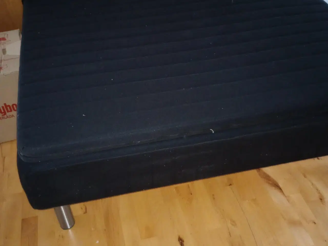 Billede 3 - Sort trevkvart seng