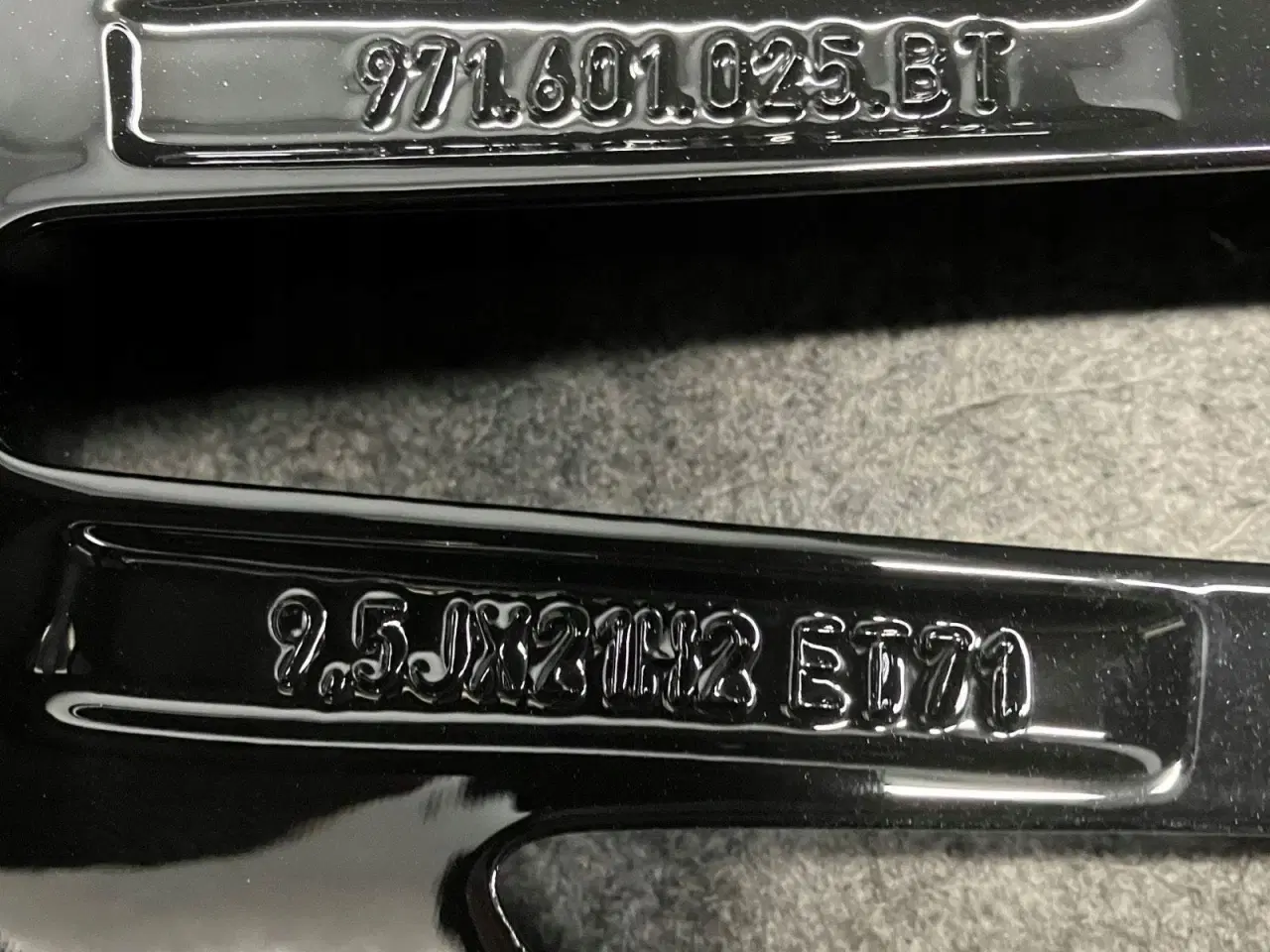 Billede 2 - ALUFÆLGE PORSCHE PANAMERA 971 GTS 21"