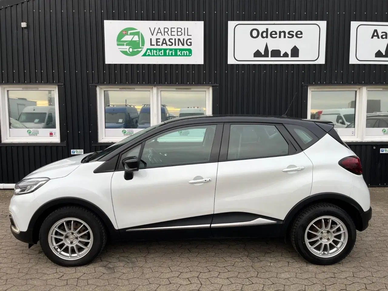 Billede 1 - Renault Captur 1,5 dCi 90 Intens EDC Van