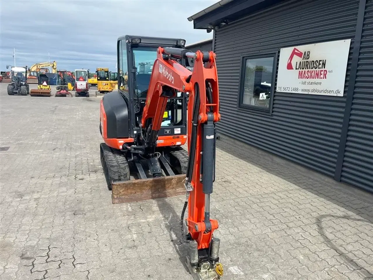 Billede 3 - Kubota kx027-4 Monteret med tiltman med hydraulisk s40