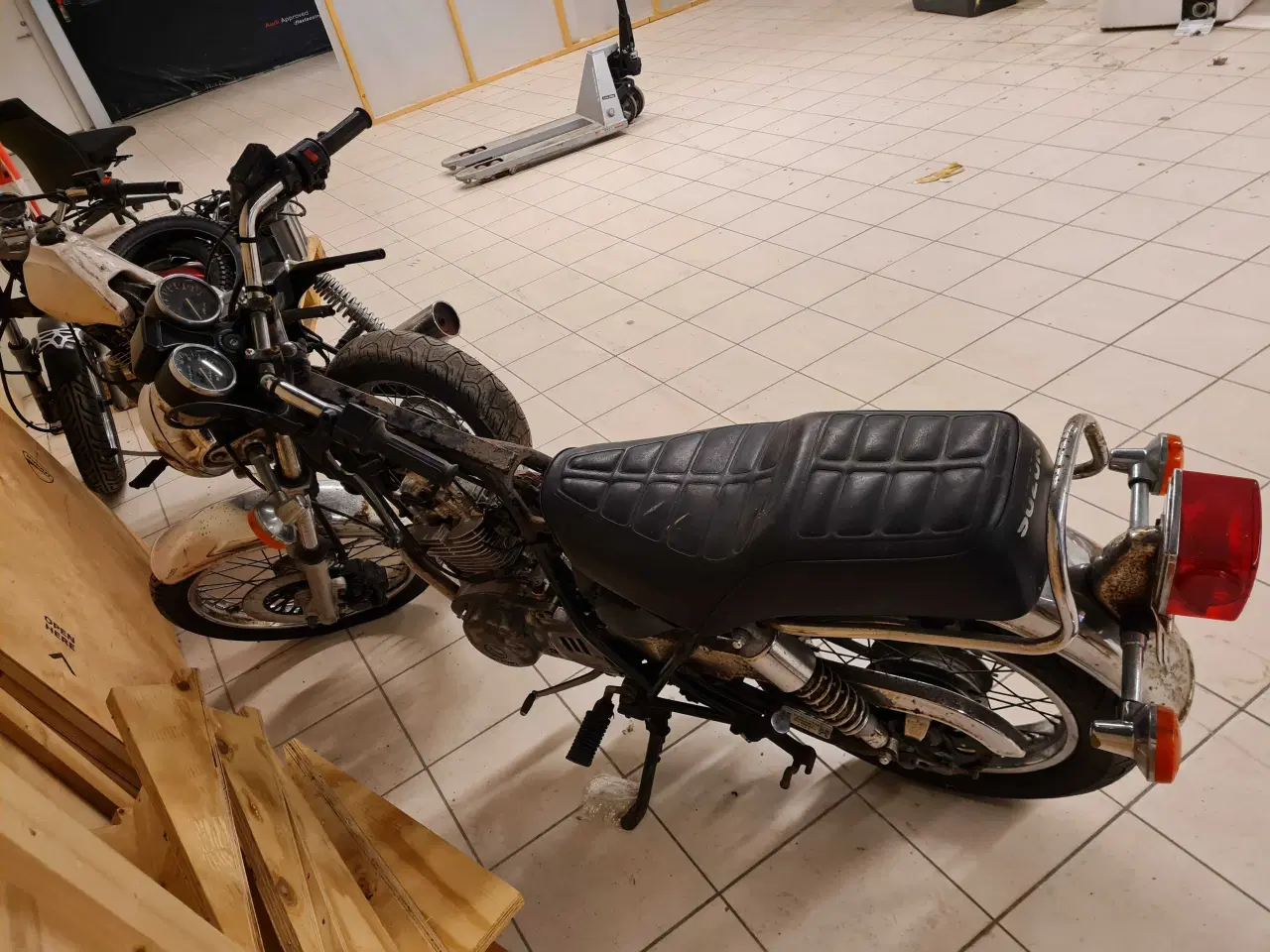 Billede 2 - SUZUKI MC Projekt