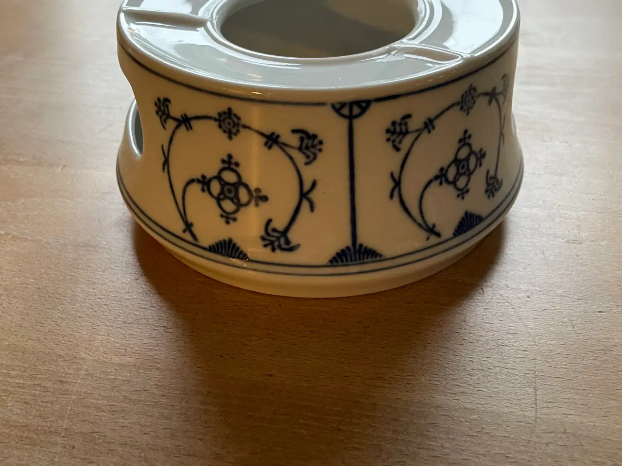 Billede 1 - Fattigmands musselmalet Jæger fyrfad